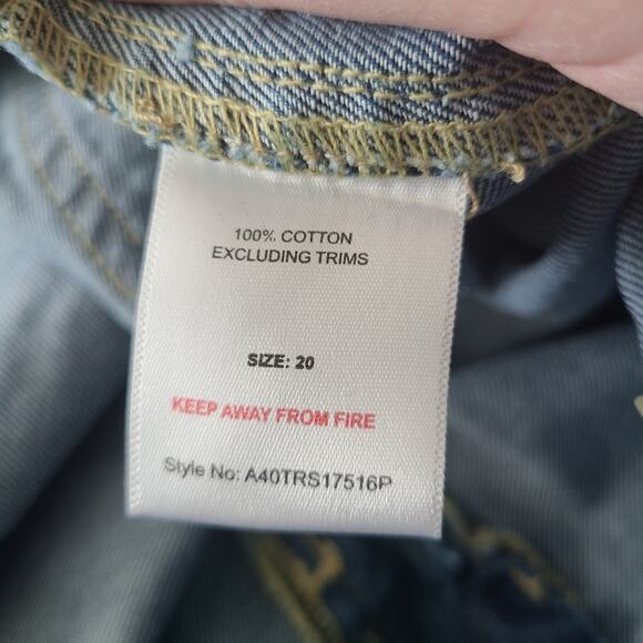 ASOS Urban Bliss frayed hem denim shorts Size 16 - Picture 4 of 11